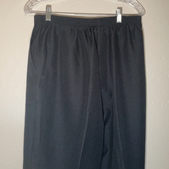 Alfred Dunner Women's Pull On Black Polyester Pants Elastic Waist Size 14 - Picture 4 of 10